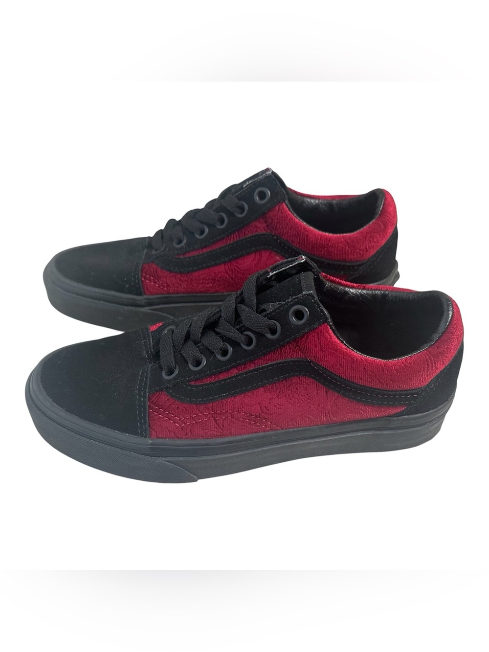 Vans Old Skool Velvet red sneakers size 5 women